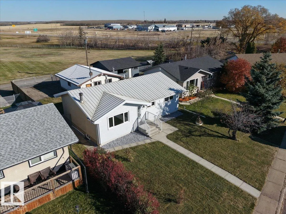 4716 51 AV