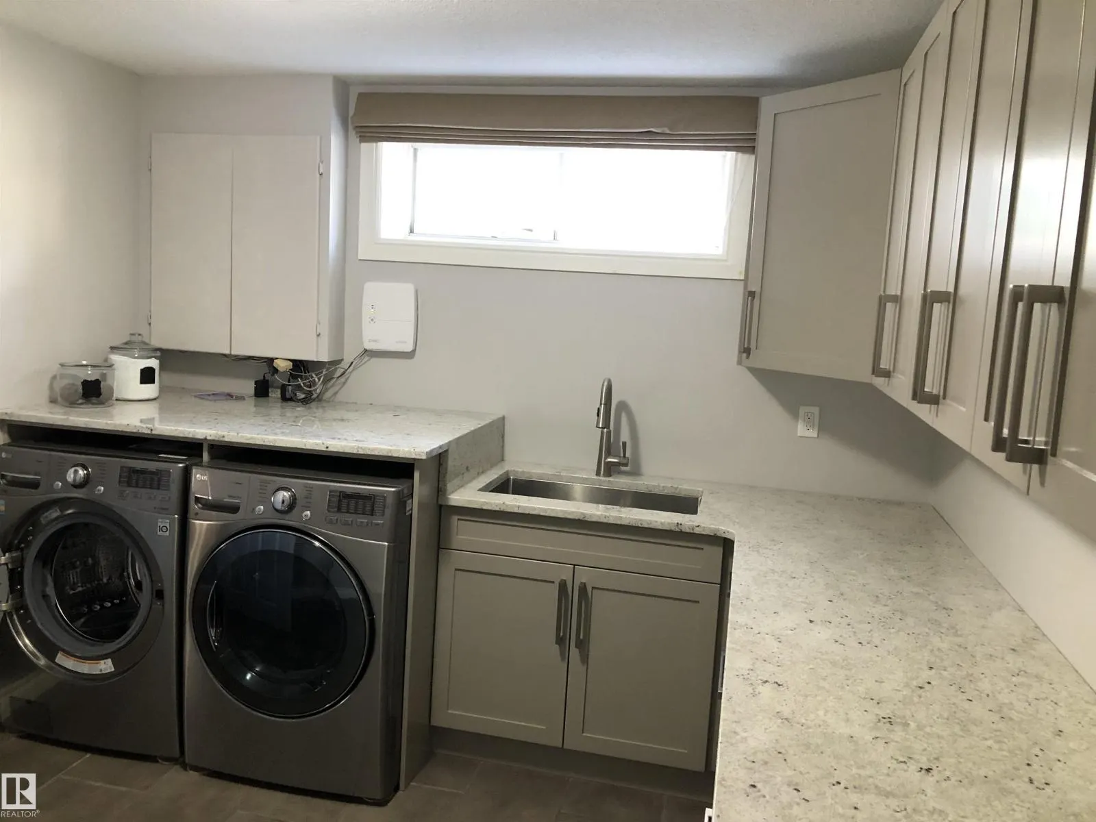 37 EVEREST CR
