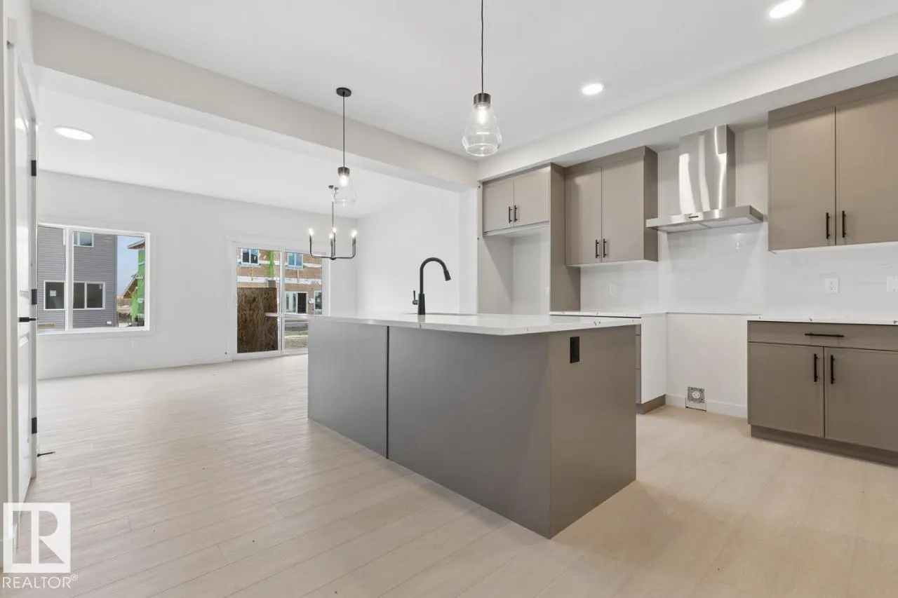 1839 188 ST NW