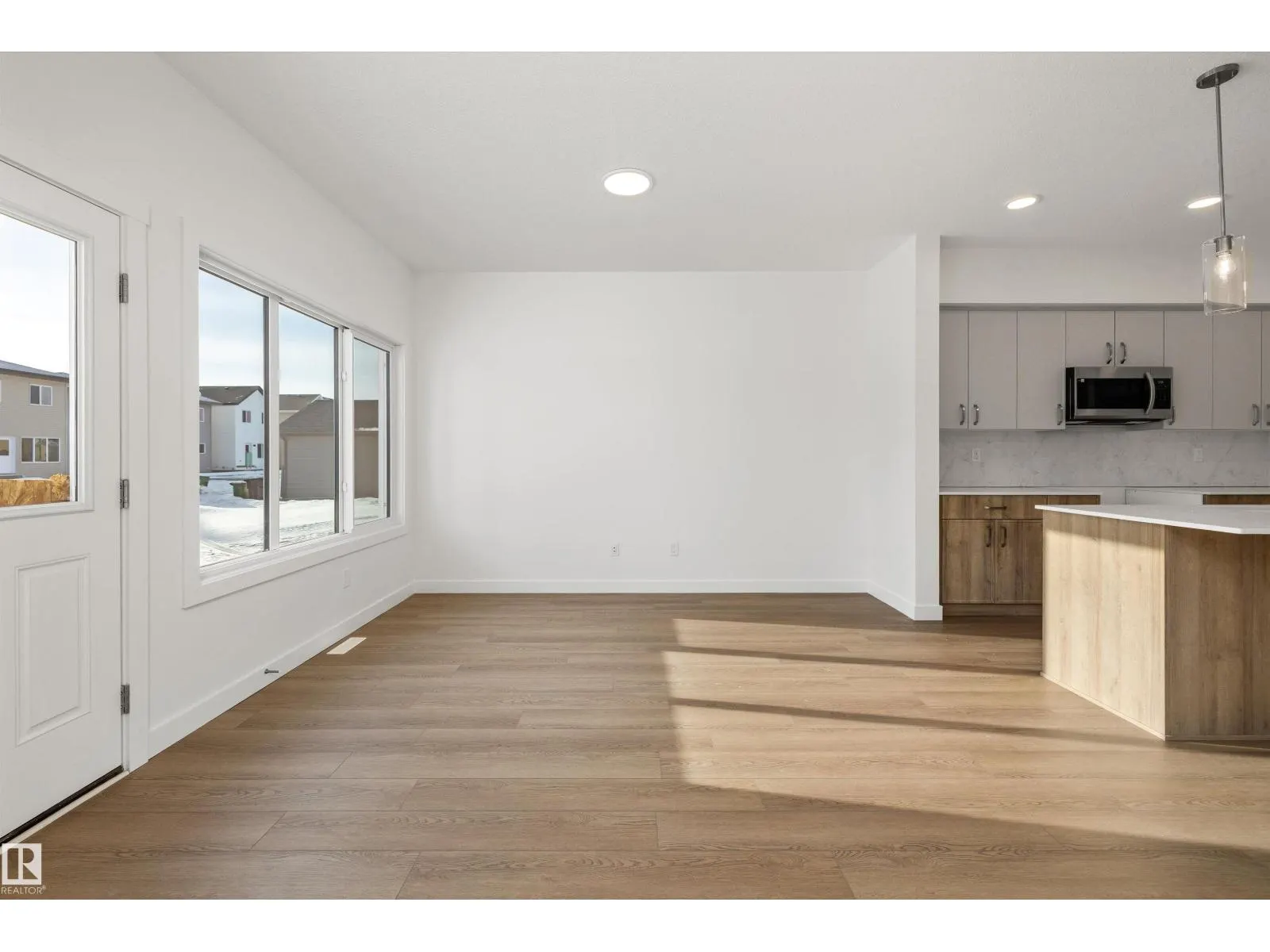 18855 29 AV NW