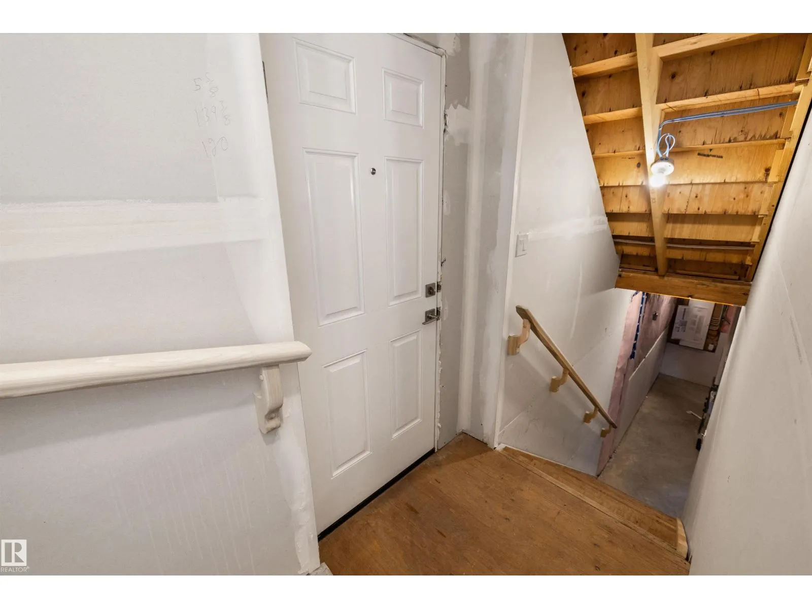 18855 29 AV NW