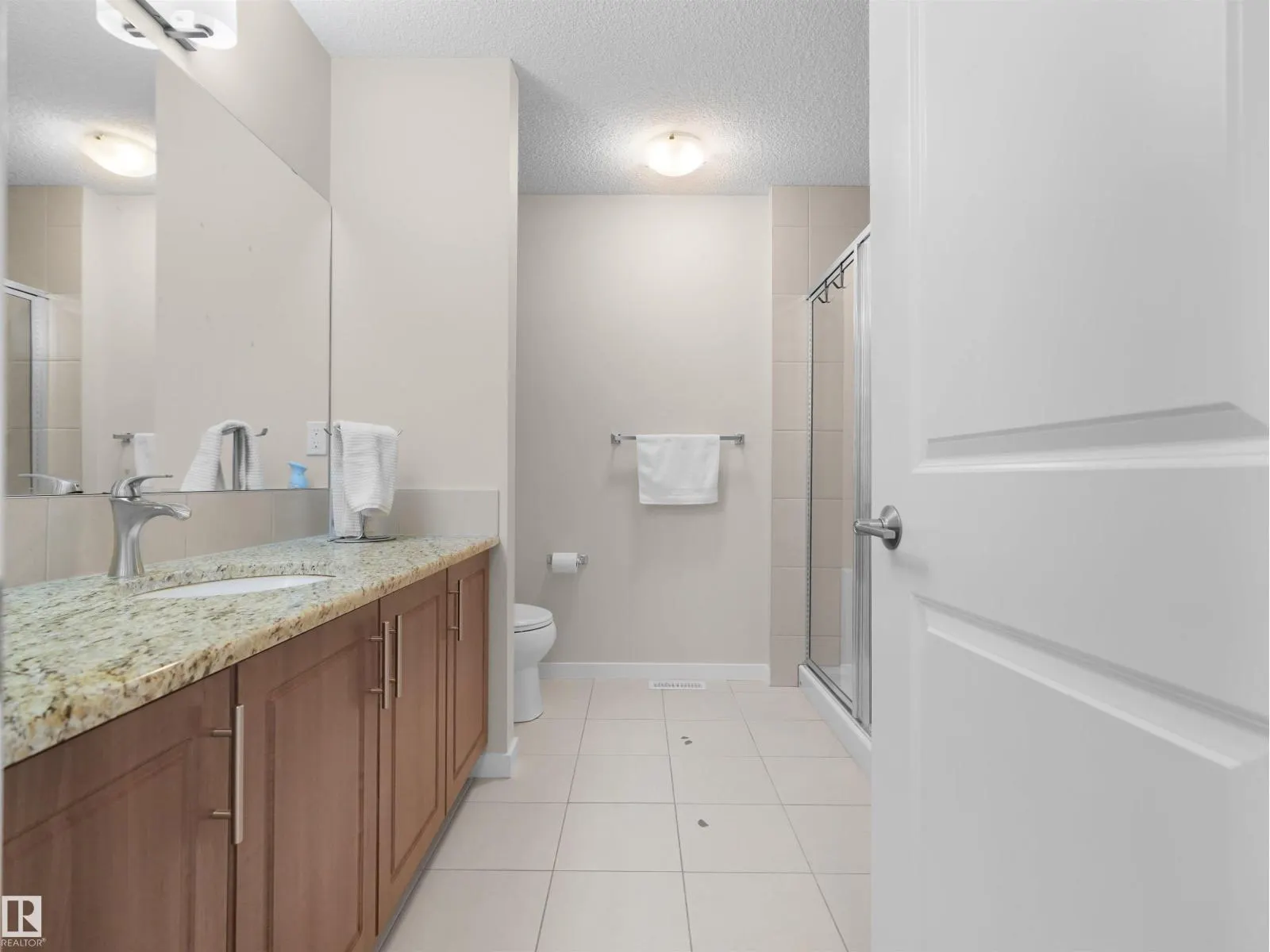 9764 221 ST NW
