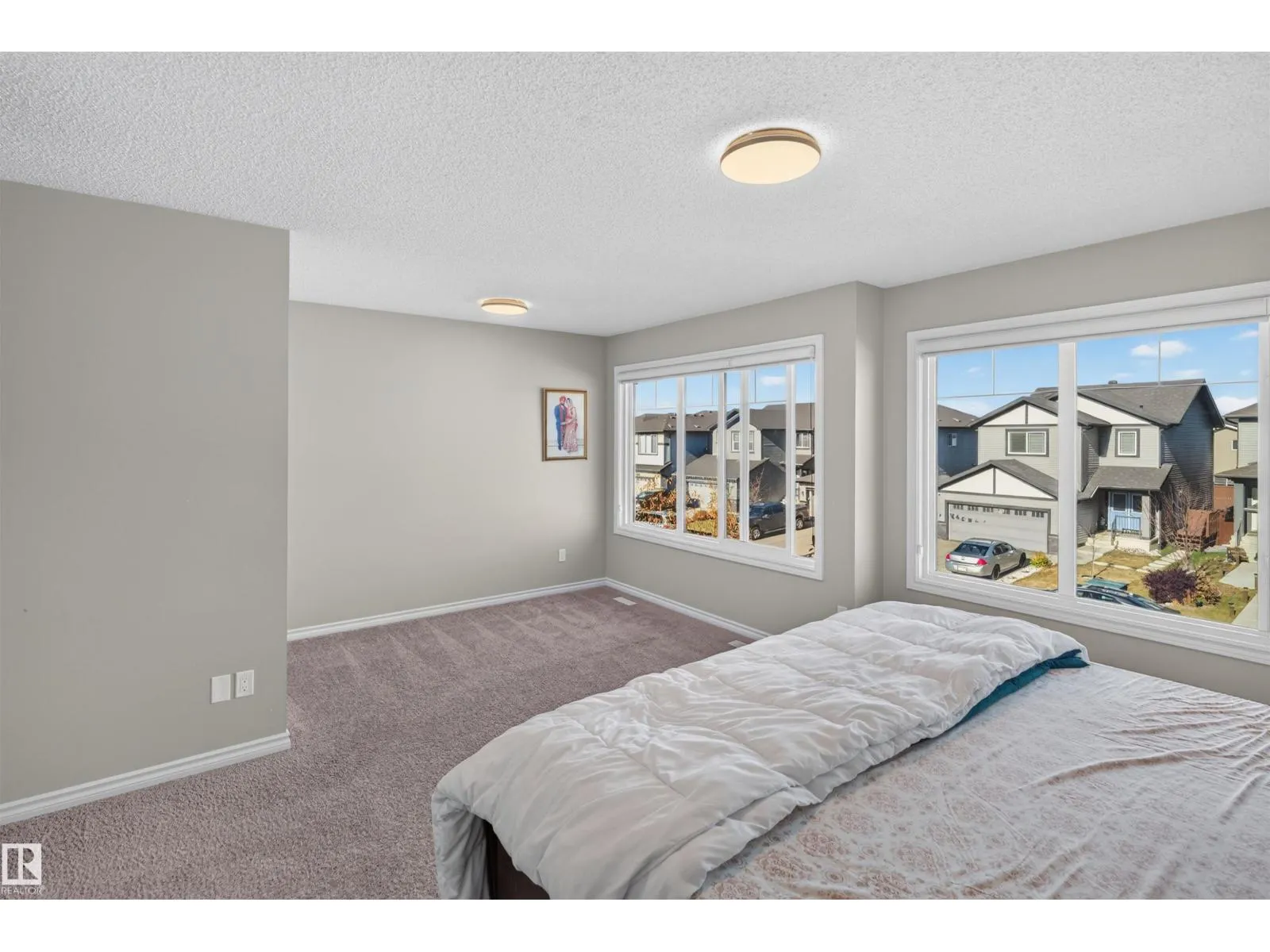 435 41 AV NW