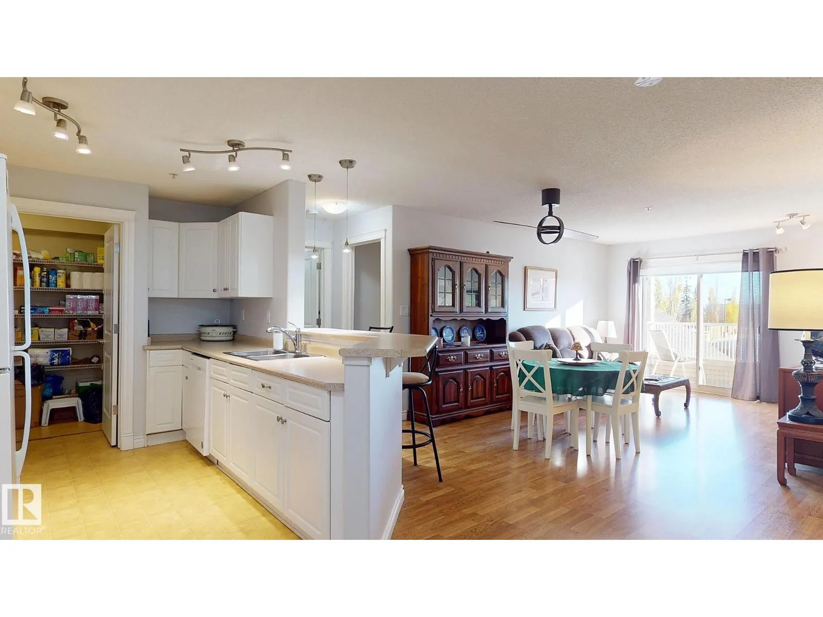 #208A 6 SPRUCE RIDGE DR