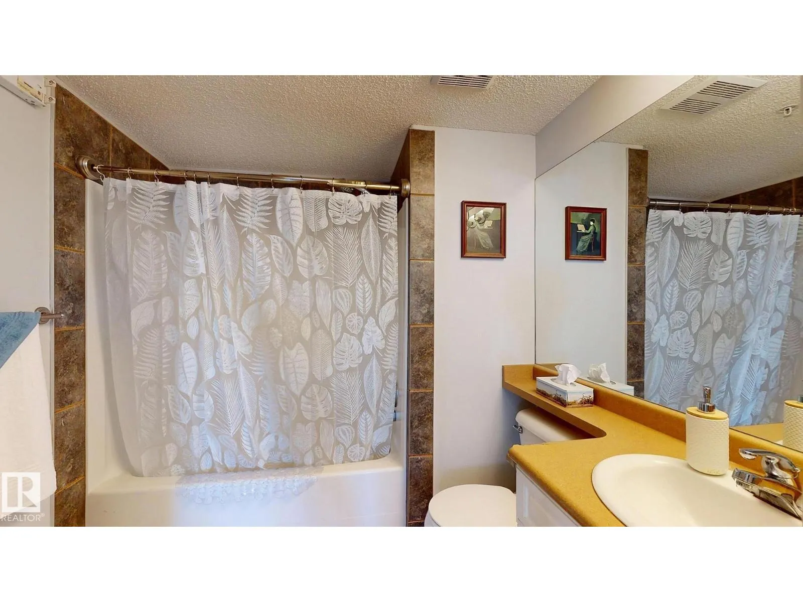 #208A 6 SPRUCE RIDGE DR