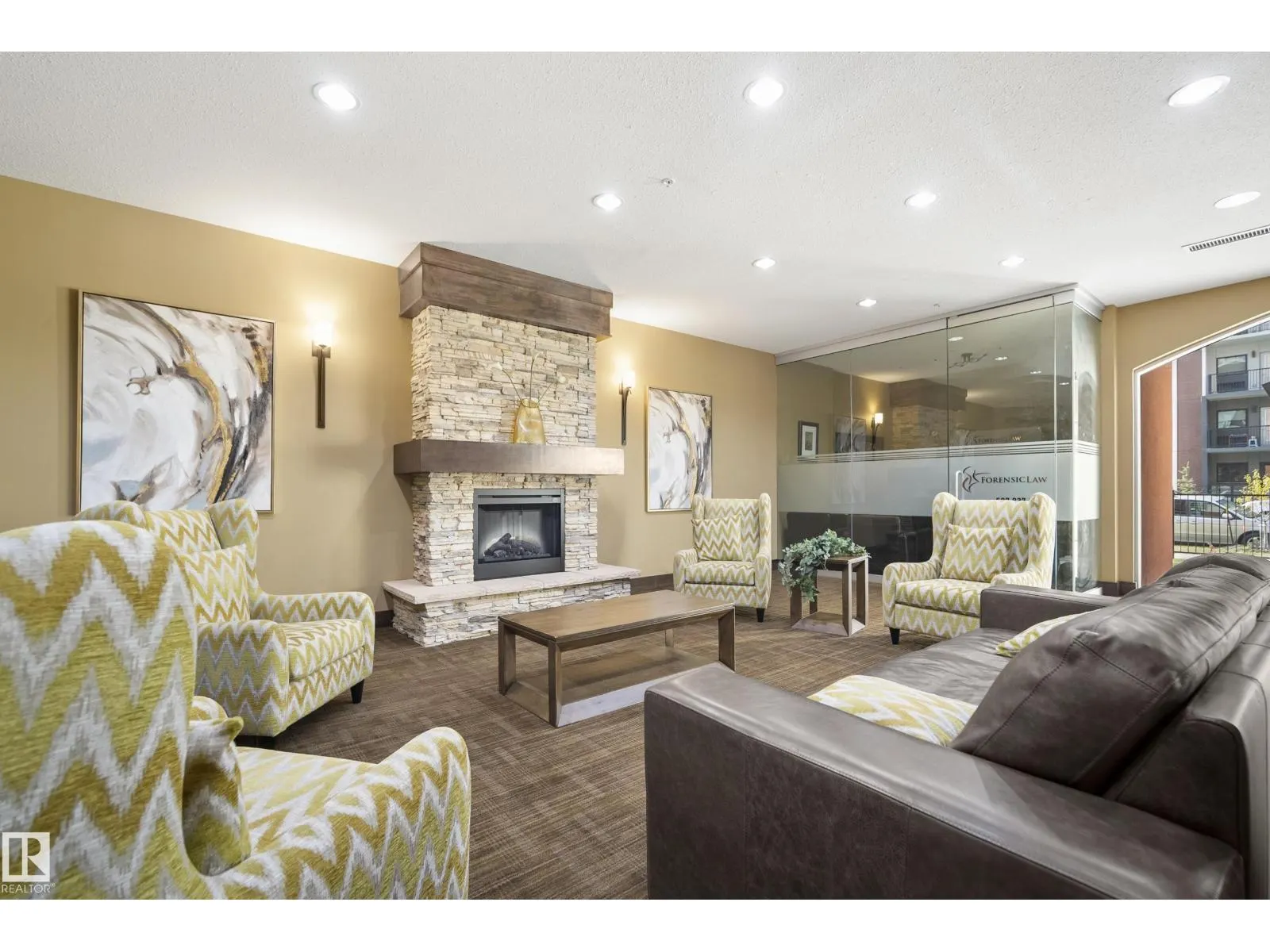 #1006 10303 111 ST NW