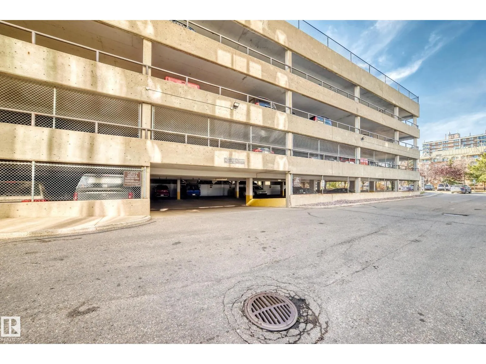#200 10149 SASKATCHEWAN DR NW