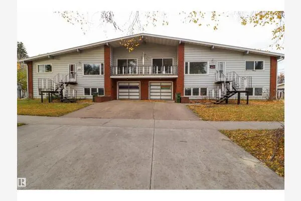 10118 & 10120 121 AV NW