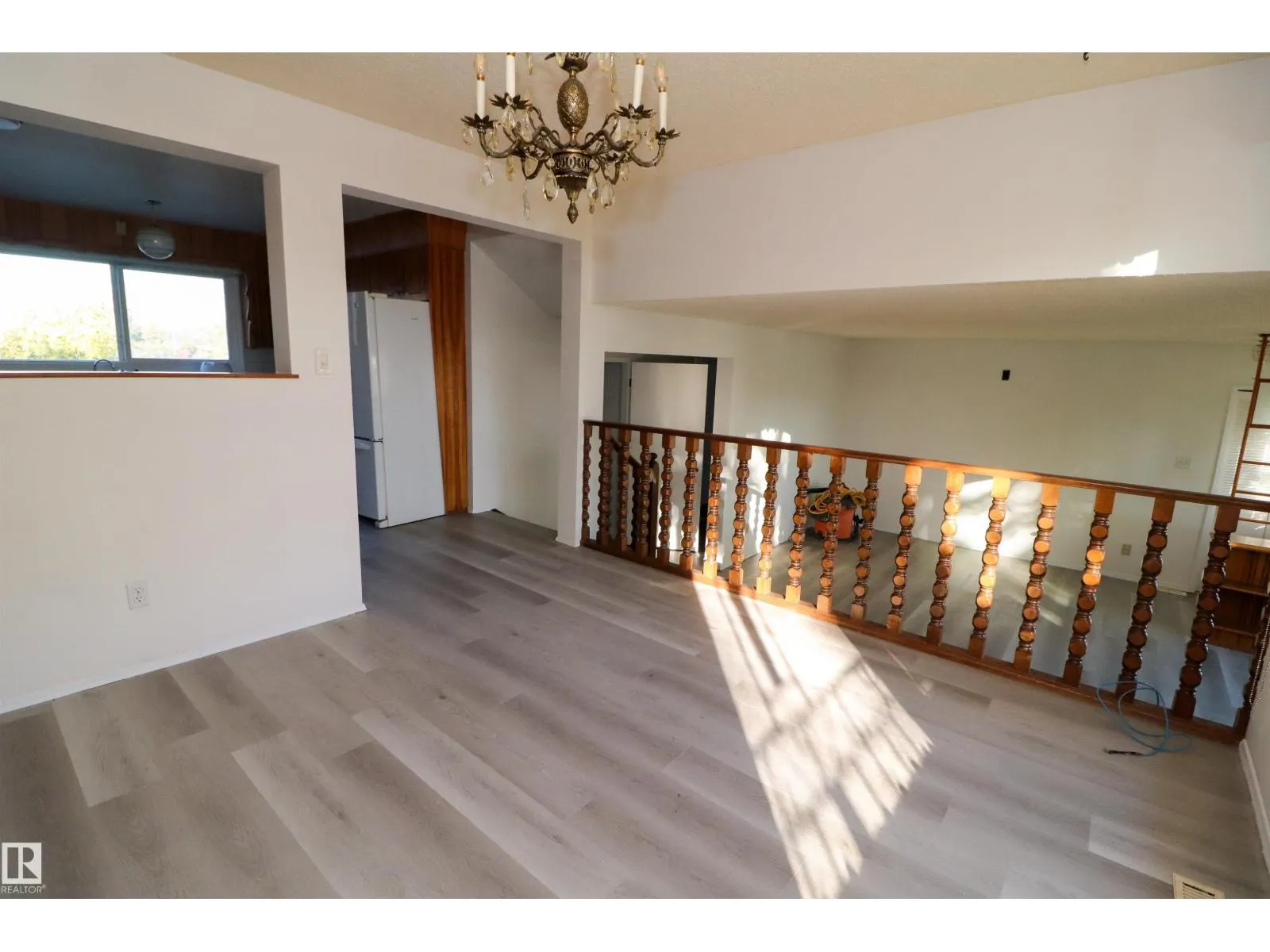 10118 & 10120 121 AV NW
