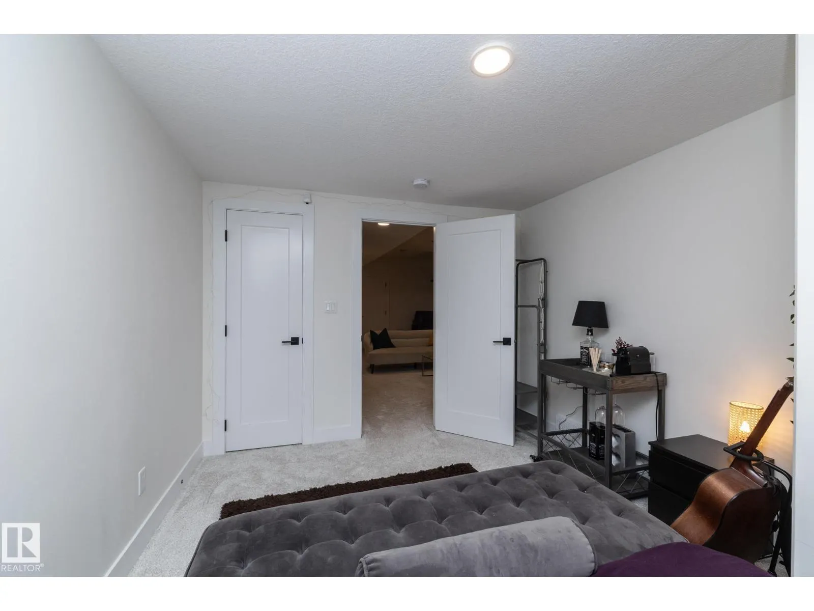 7733 81 AV NW