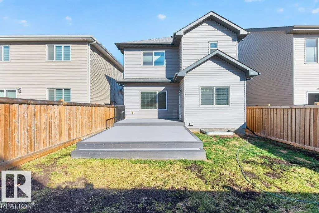 1612 ERKER WY NW