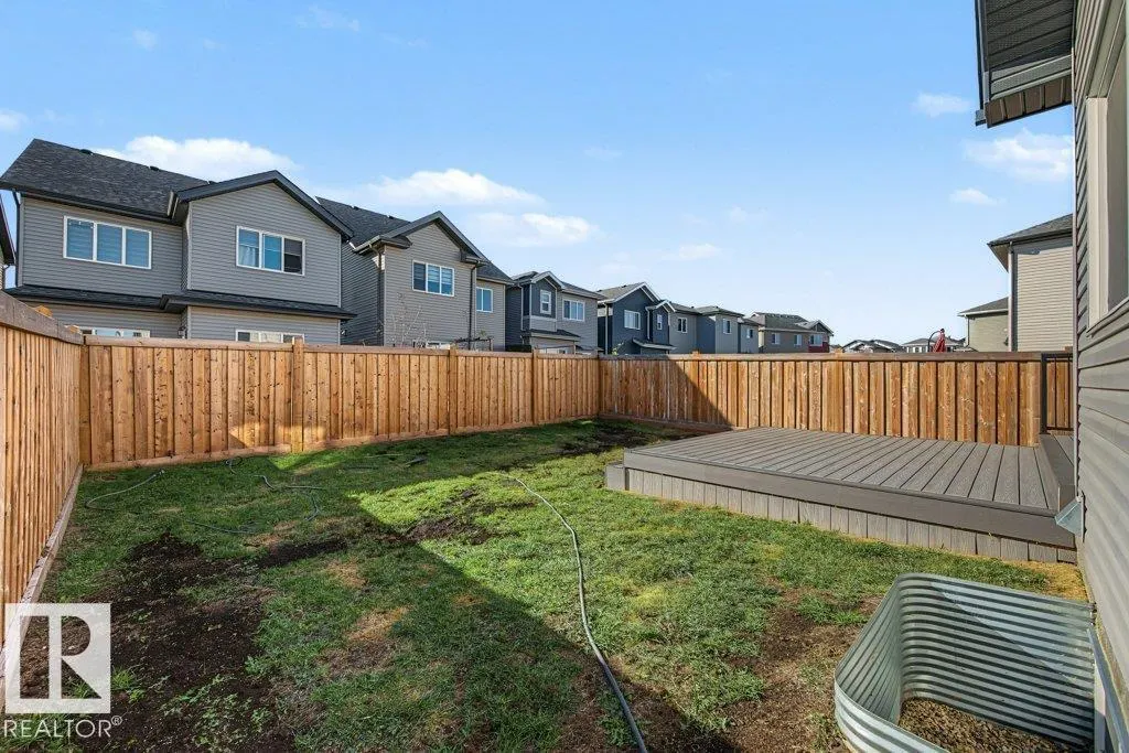 1612 ERKER WY NW