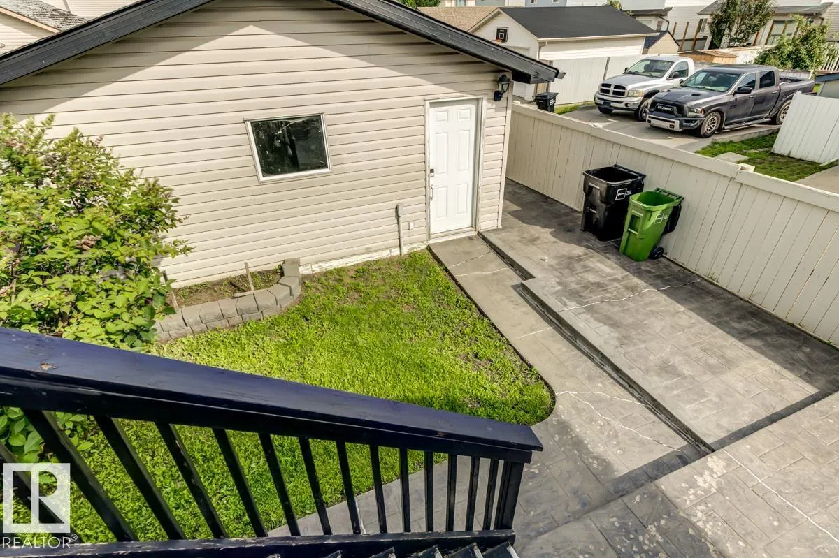 17703 90 ST NW