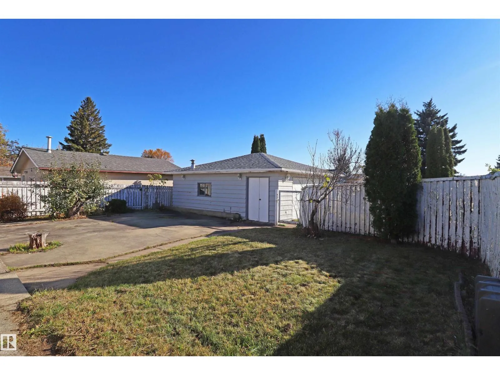 9527 151 AV NW