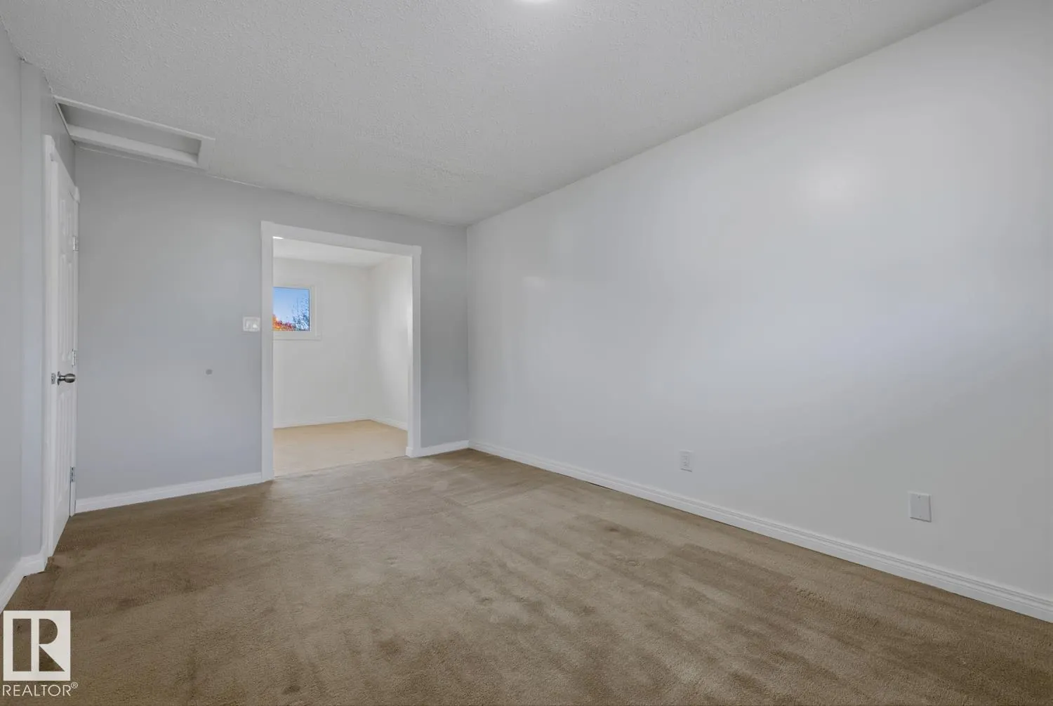8415 176A ST NW