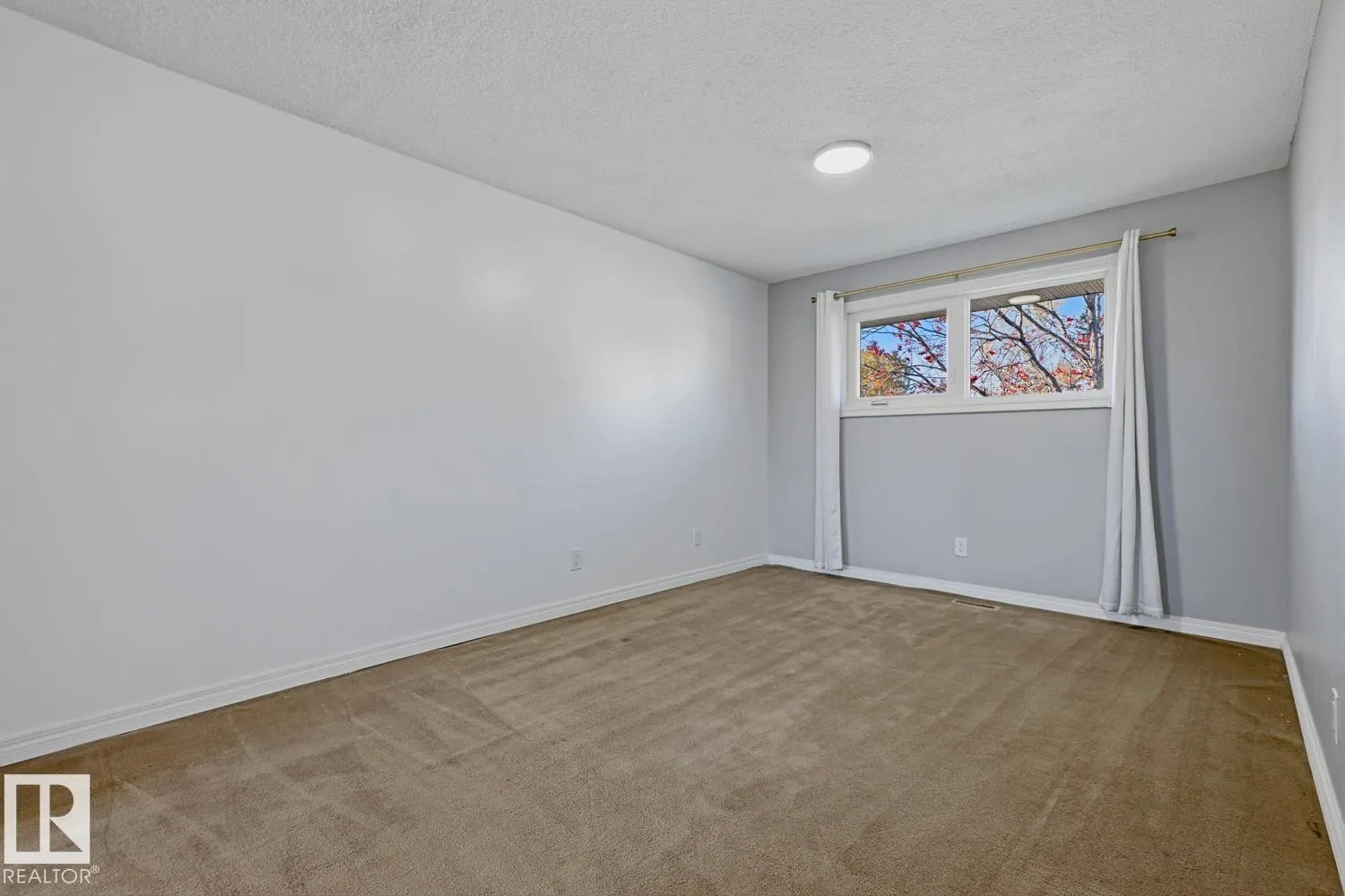 8415 176A ST NW