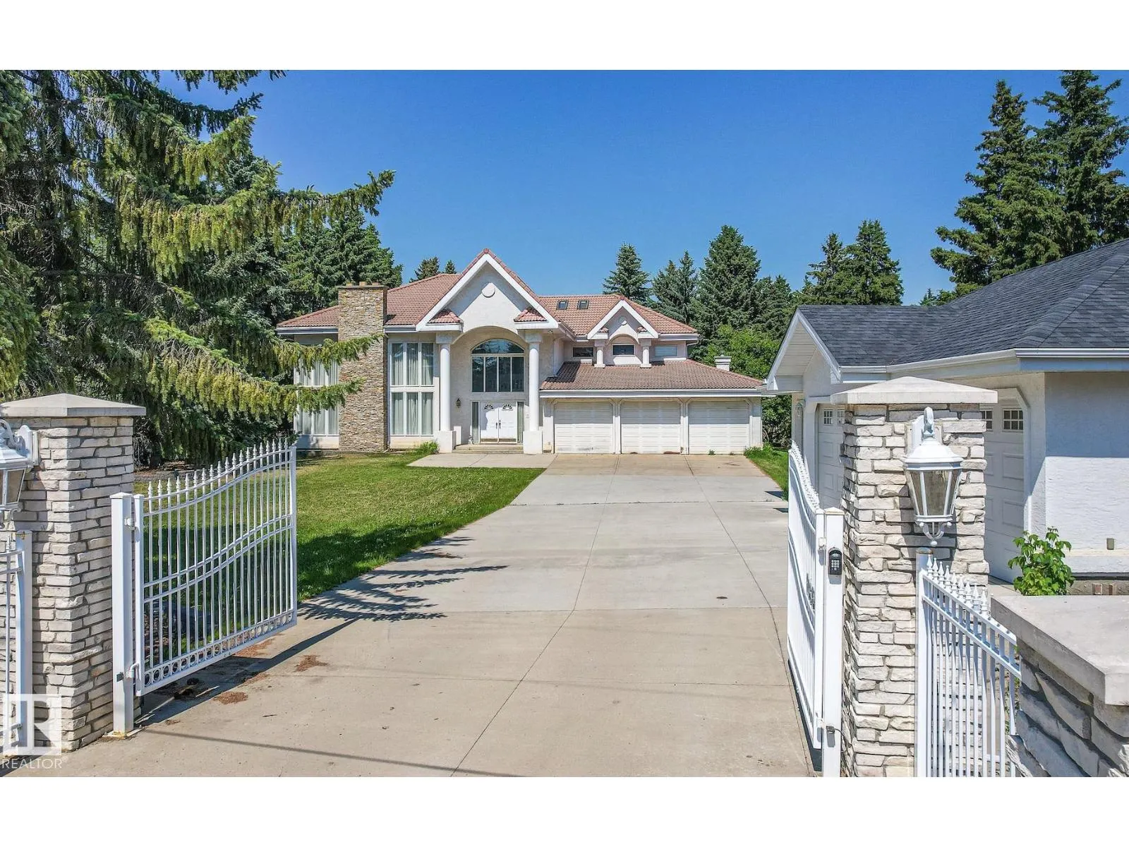 10812 5 AV SW