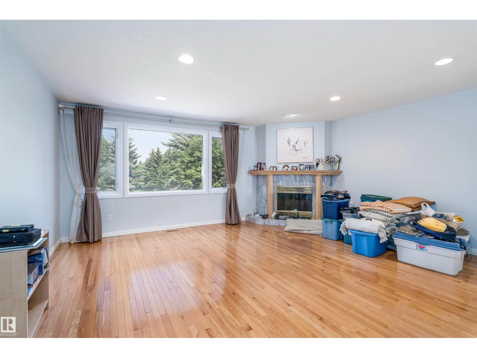 10812 5 AV SW