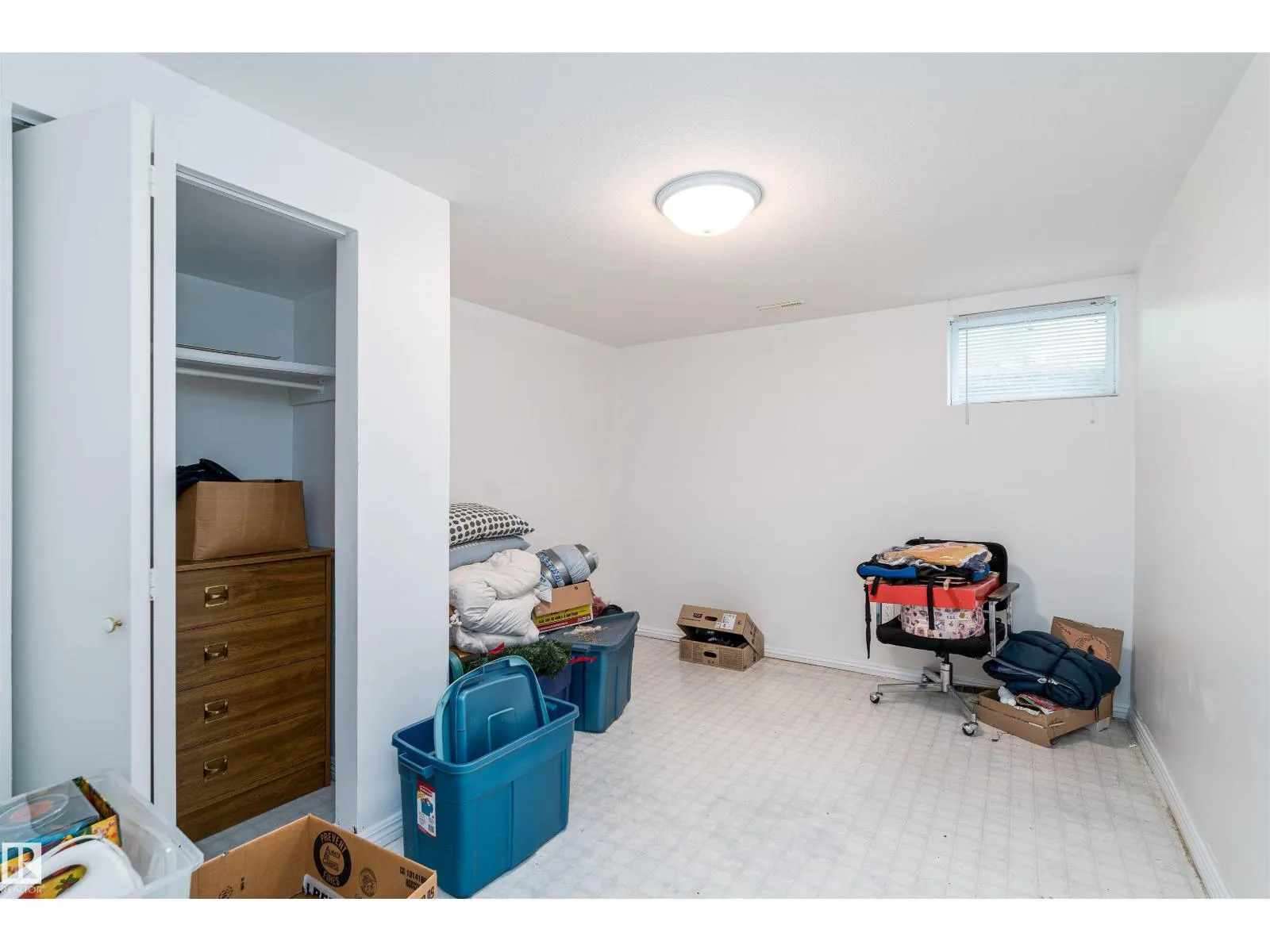 10812 5 AV SW