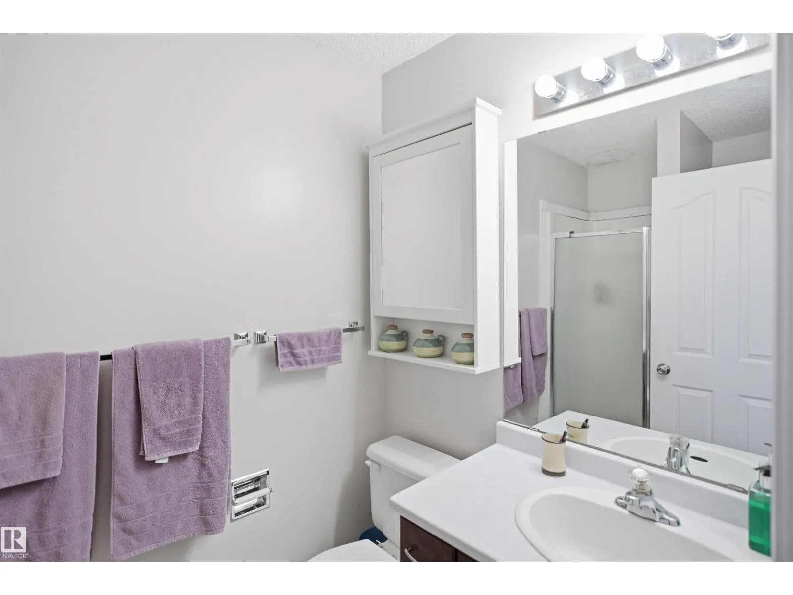 17007 90A ST NW