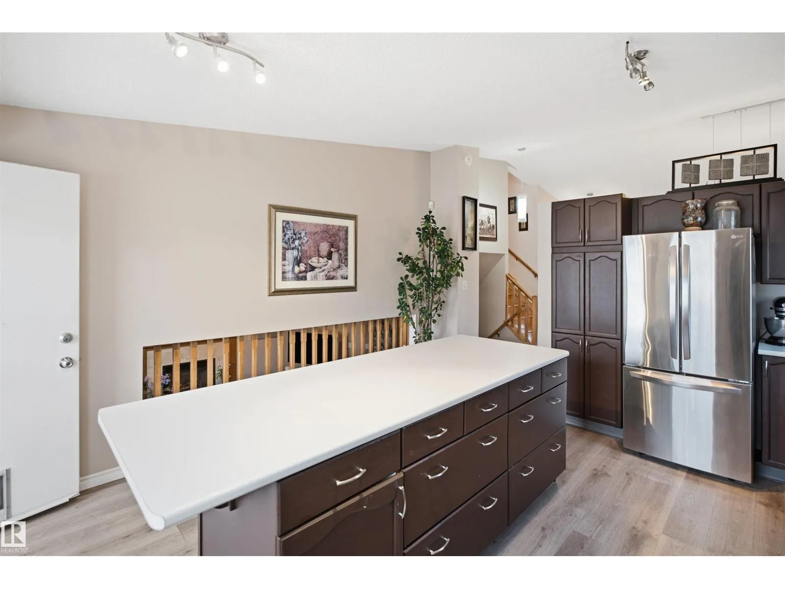 17007 90A ST NW