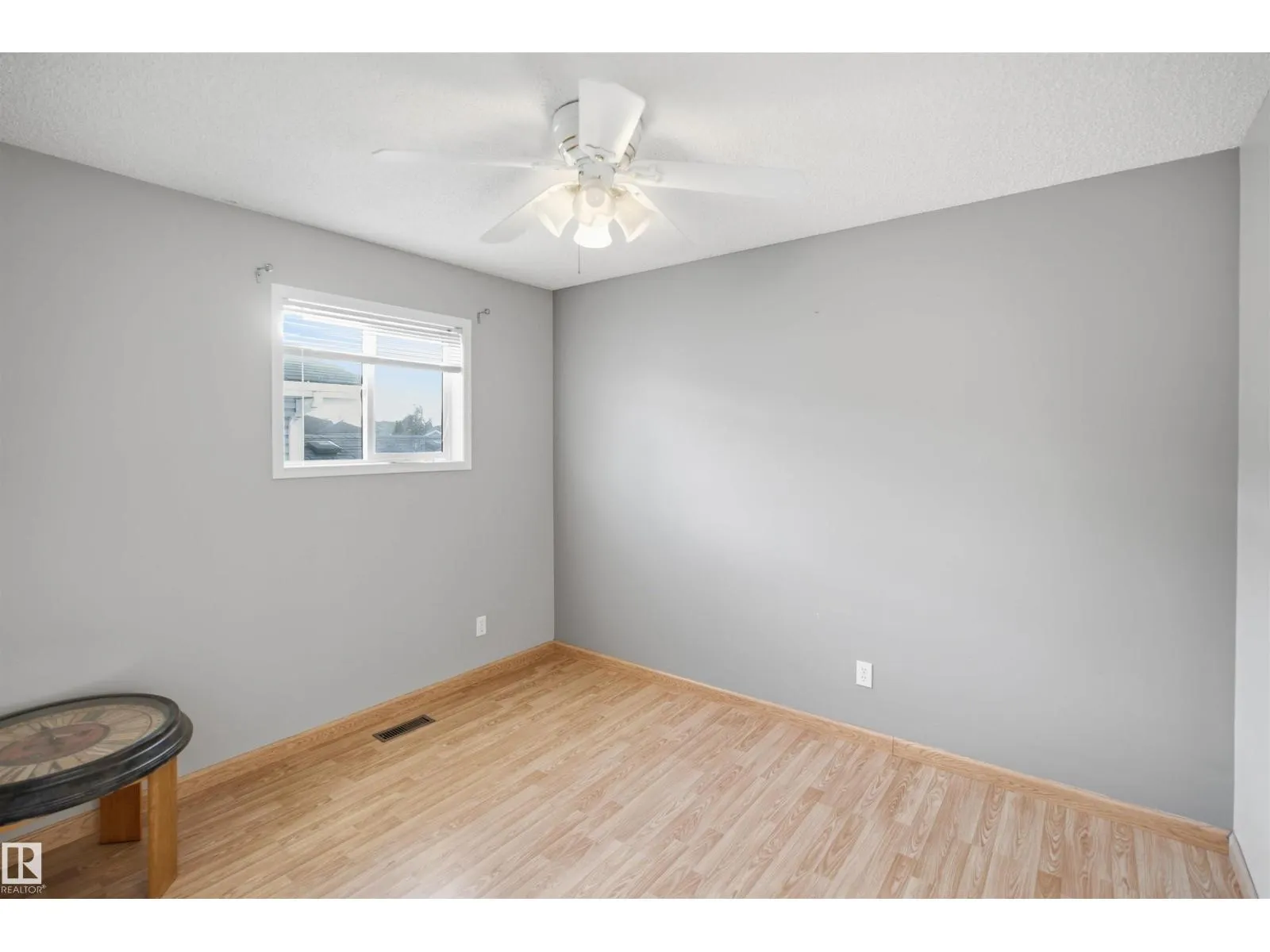 17007 90A ST NW