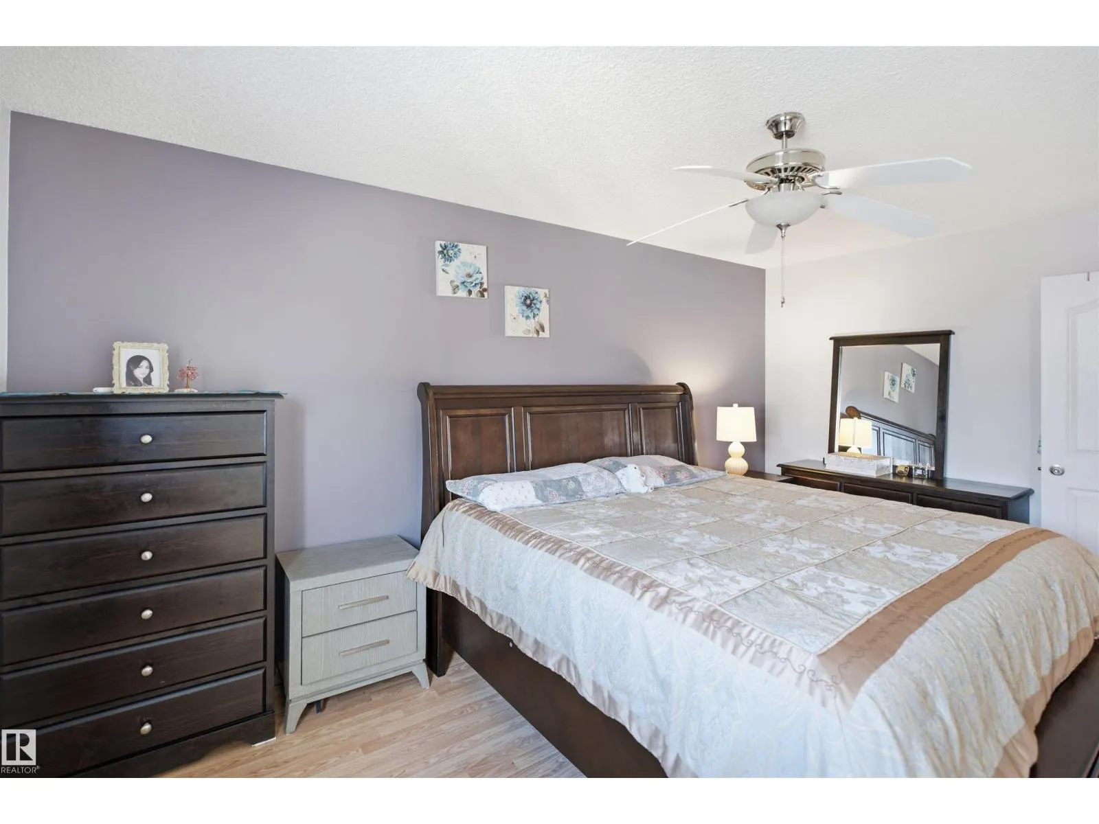 17007 90A ST NW