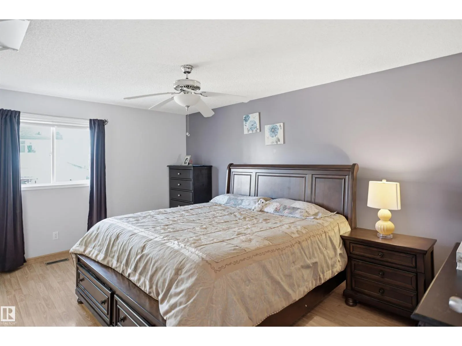 17007 90A ST NW