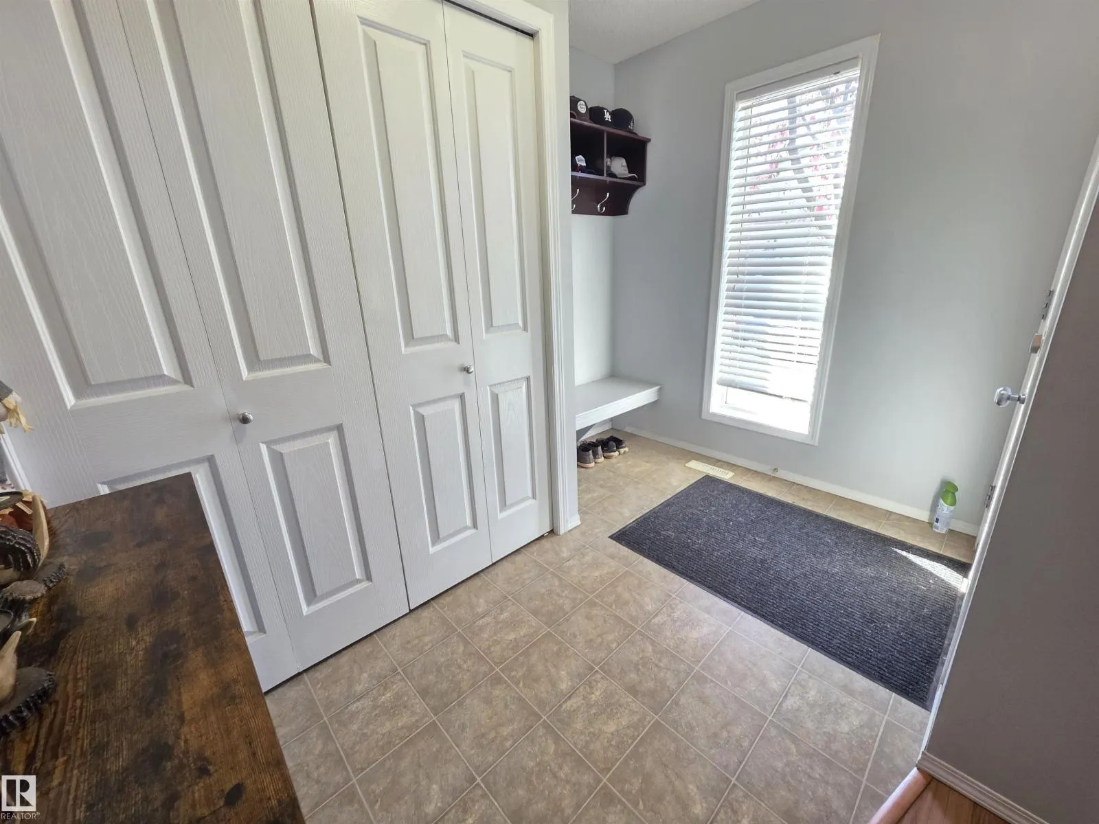 88 SPRUCE VILLAGE DR