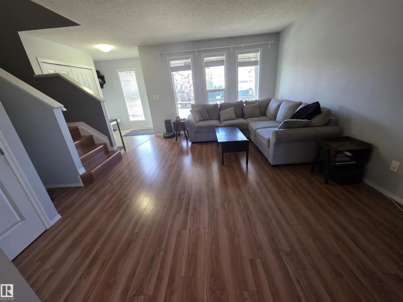88 SPRUCE VILLAGE DR
