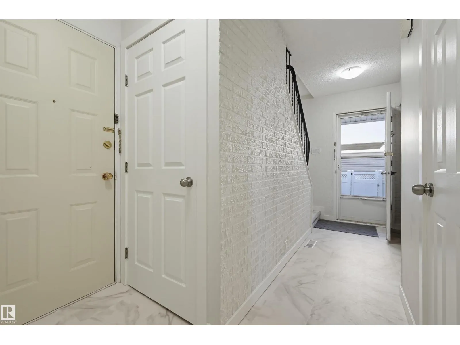 15107 54 ST NW