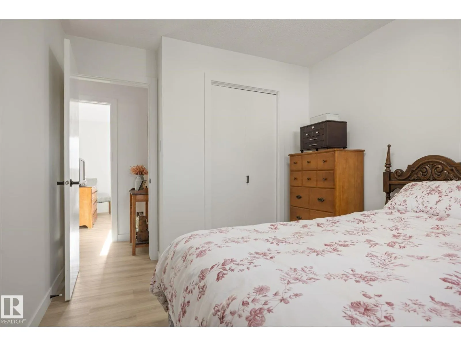 6223 147 AV NW