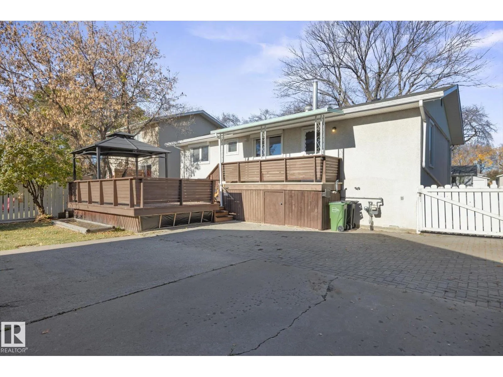 6223 147 AV NW