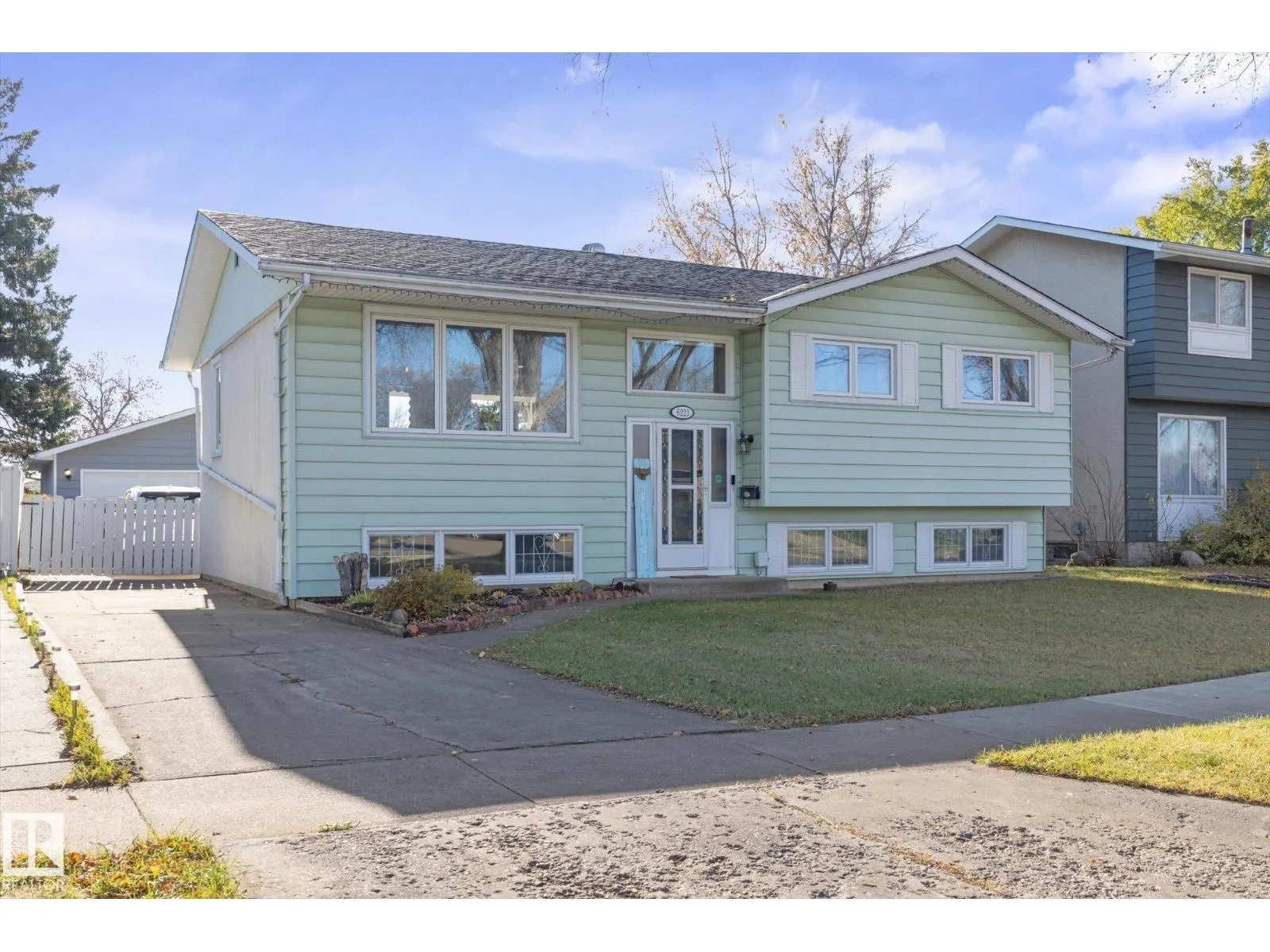 6223 147 AV NW