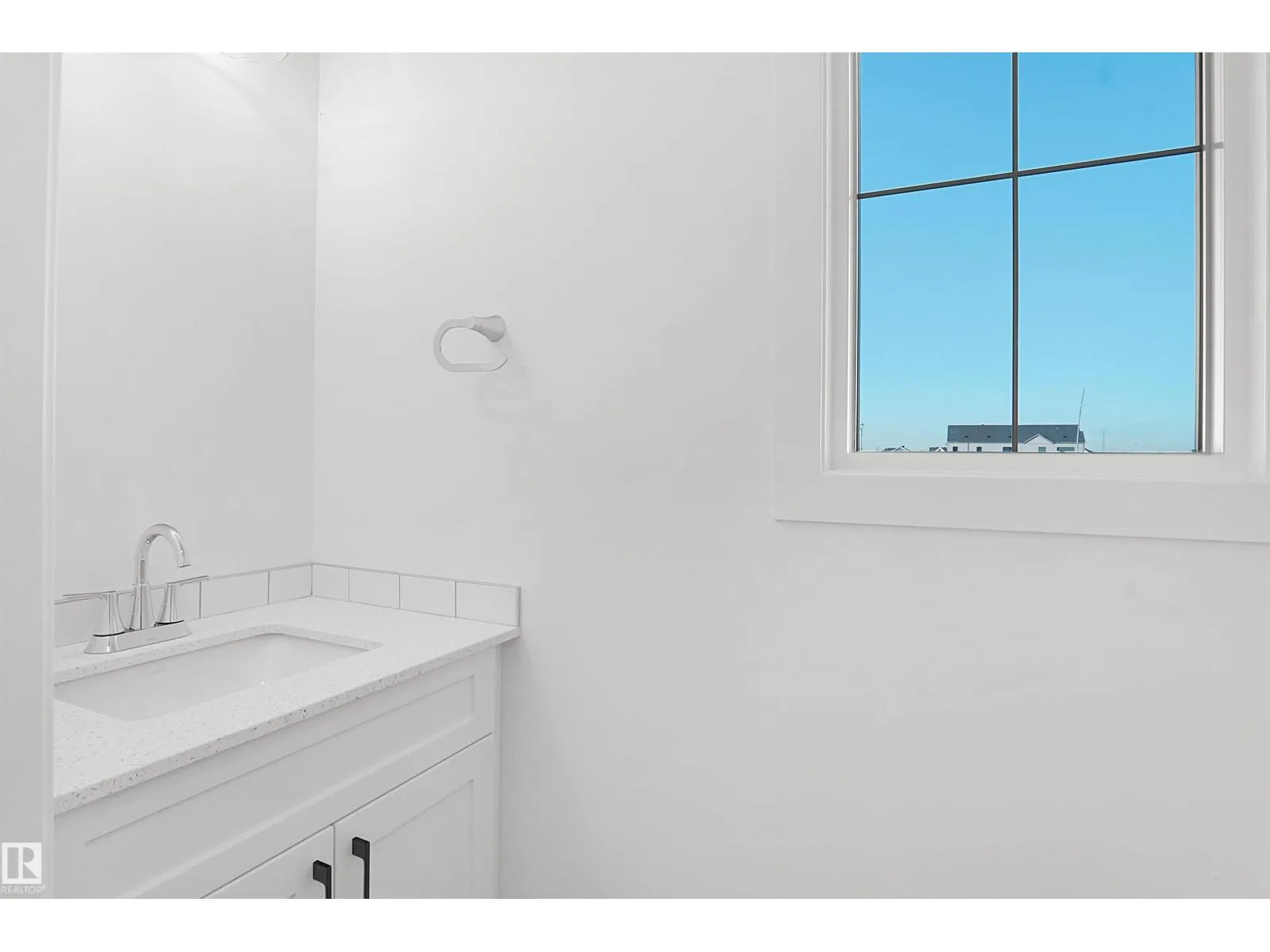 #63 17319 5 ST NE