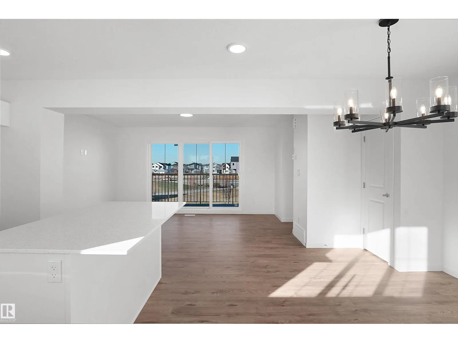#63 17319 5 ST NE