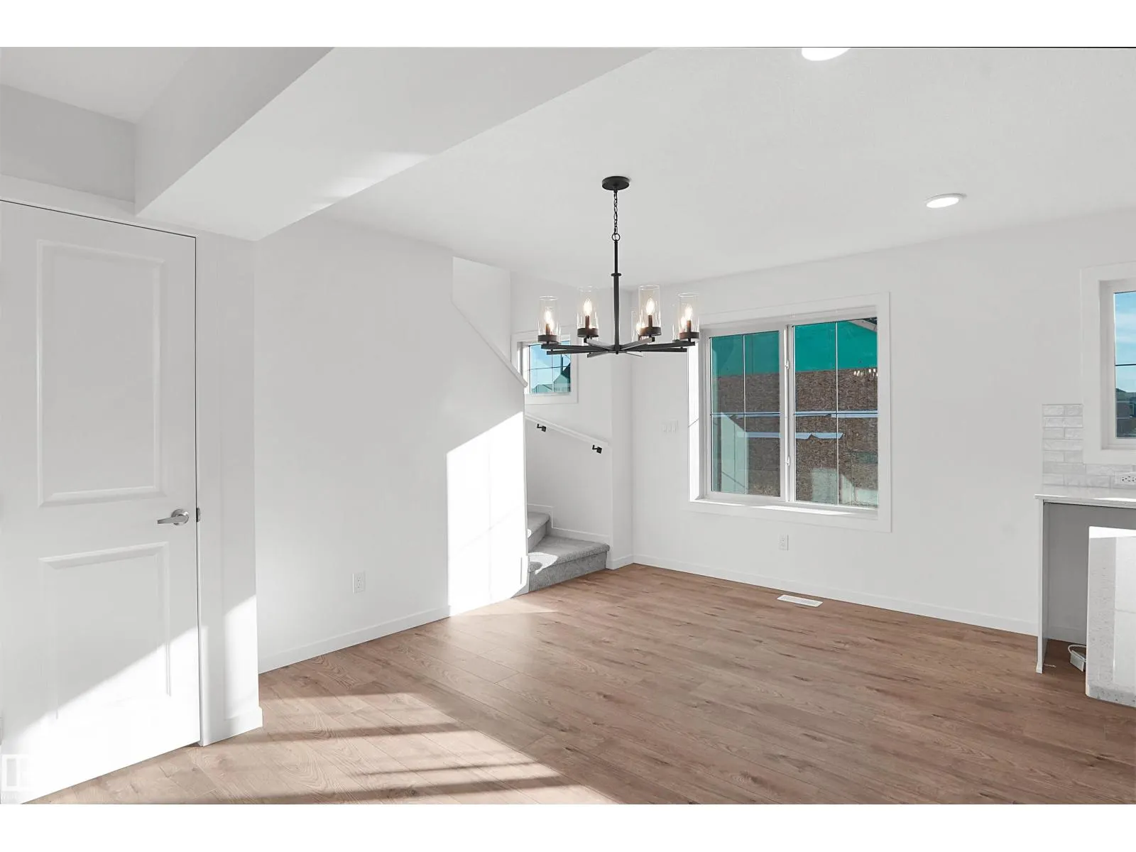 #63 17319 5 ST NE