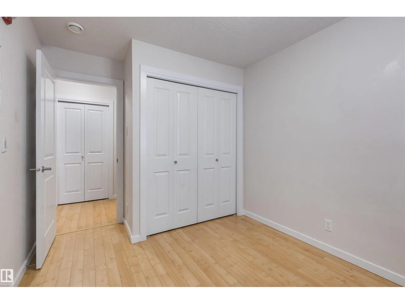 #110 9517 160 AV NW