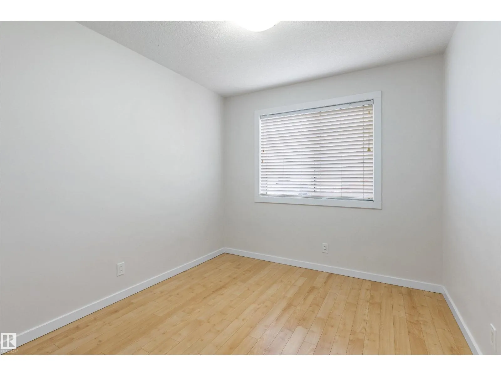 #110 9517 160 AV NW