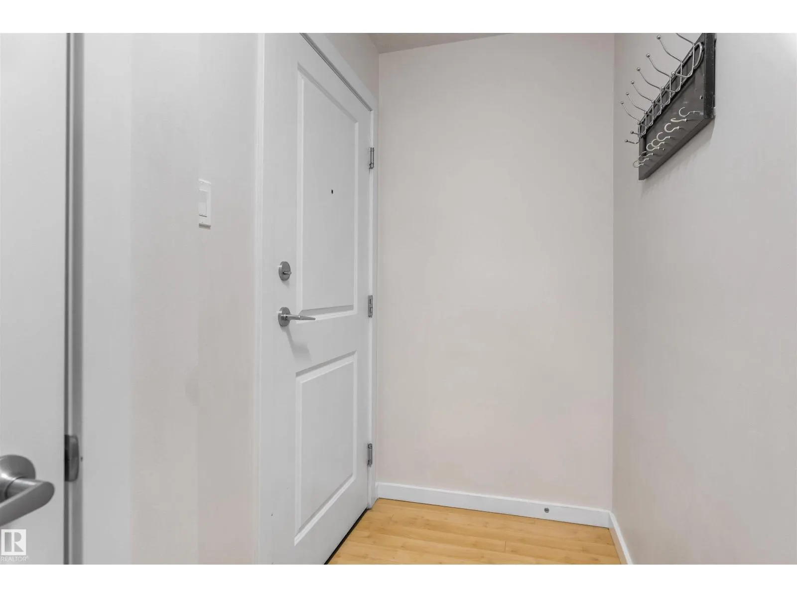 #110 9517 160 AV NW