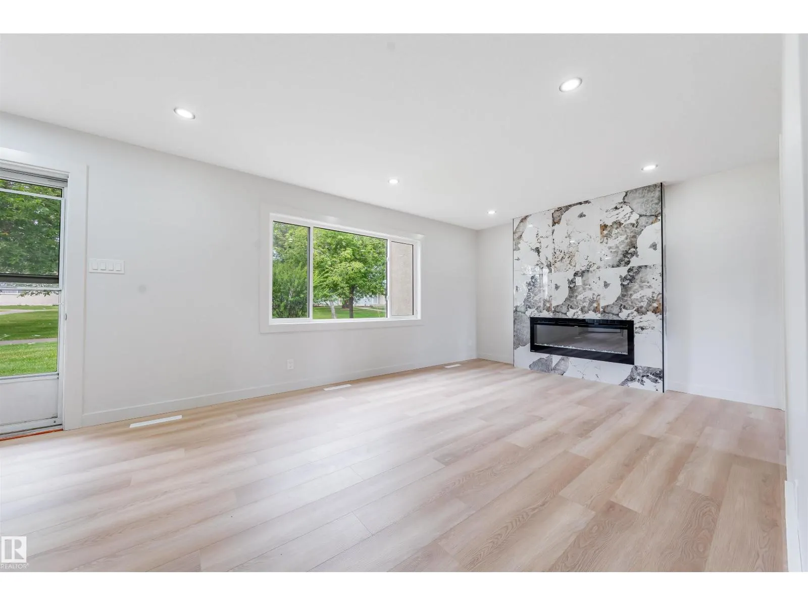 13309 89A ST NW
