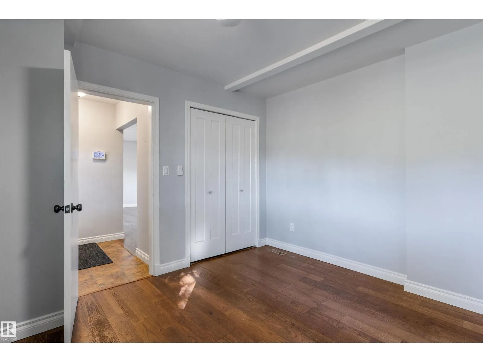 11643 137 ST NW