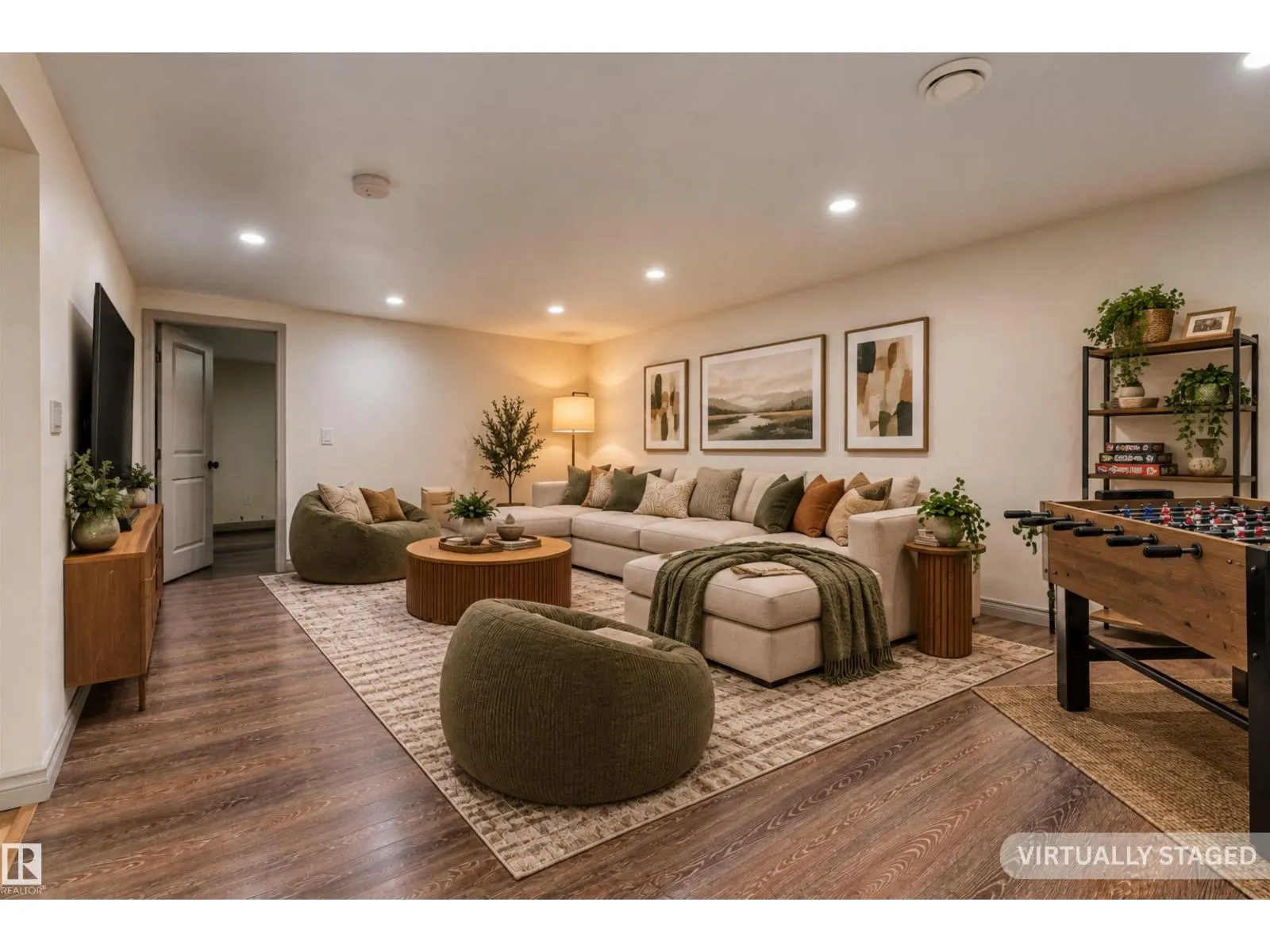 11643 137 ST NW