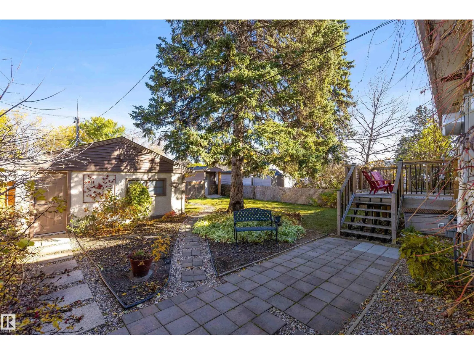 11643 137 ST NW