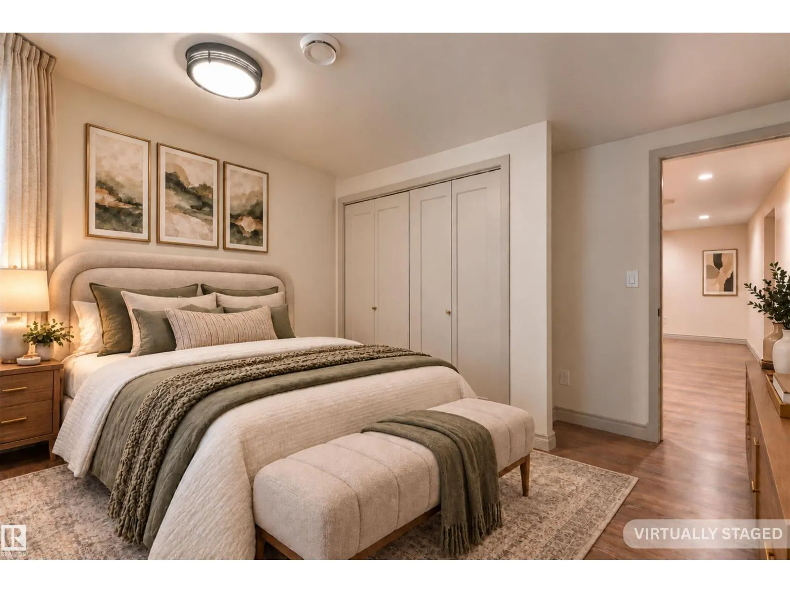 11643 137 ST NW