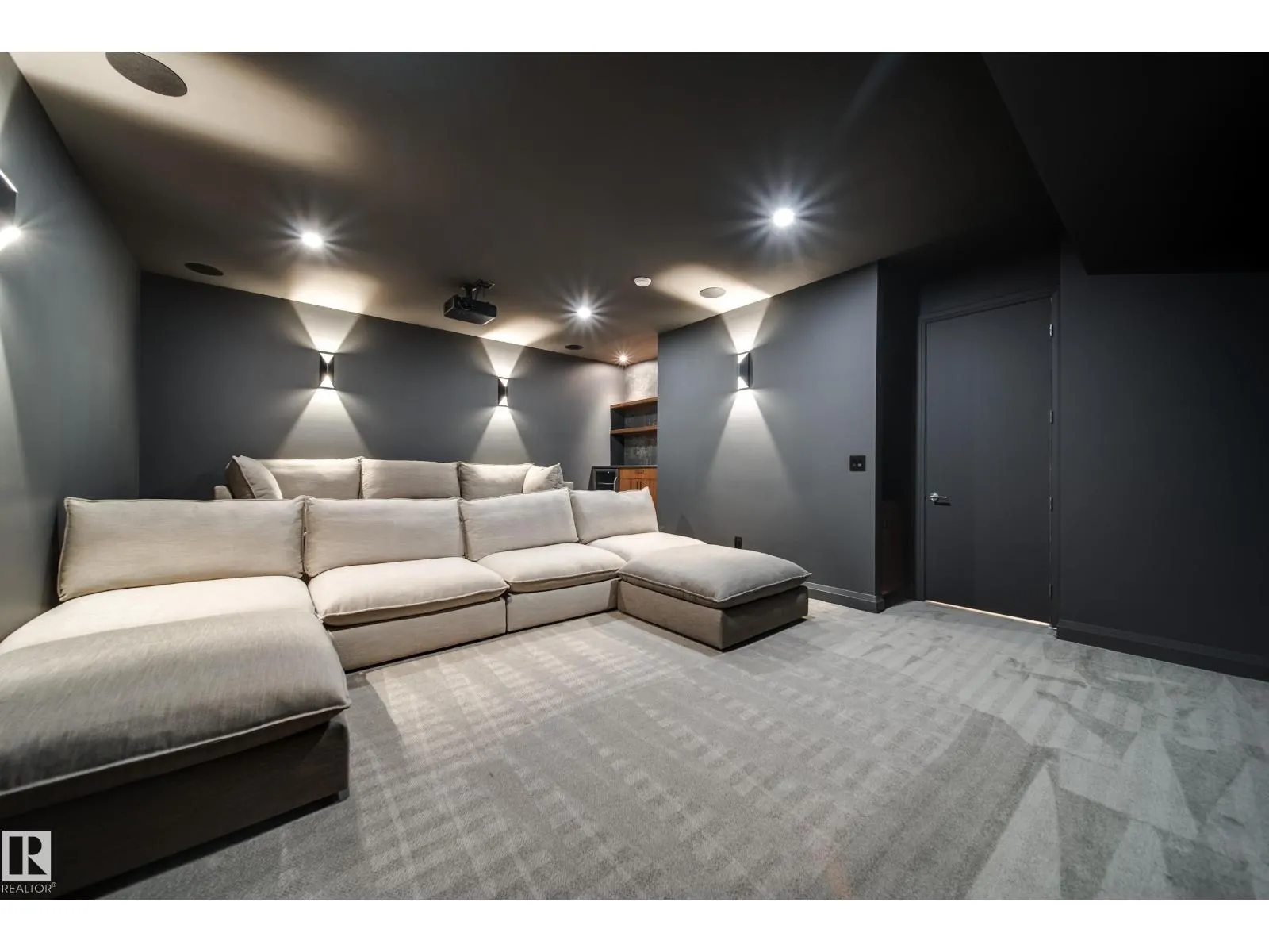 10223 130 ST NW