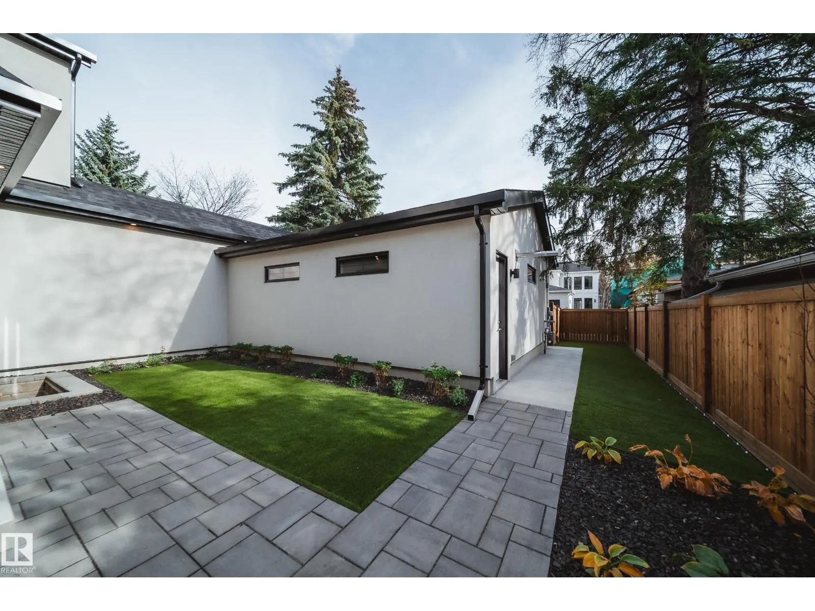 10223 130 ST NW