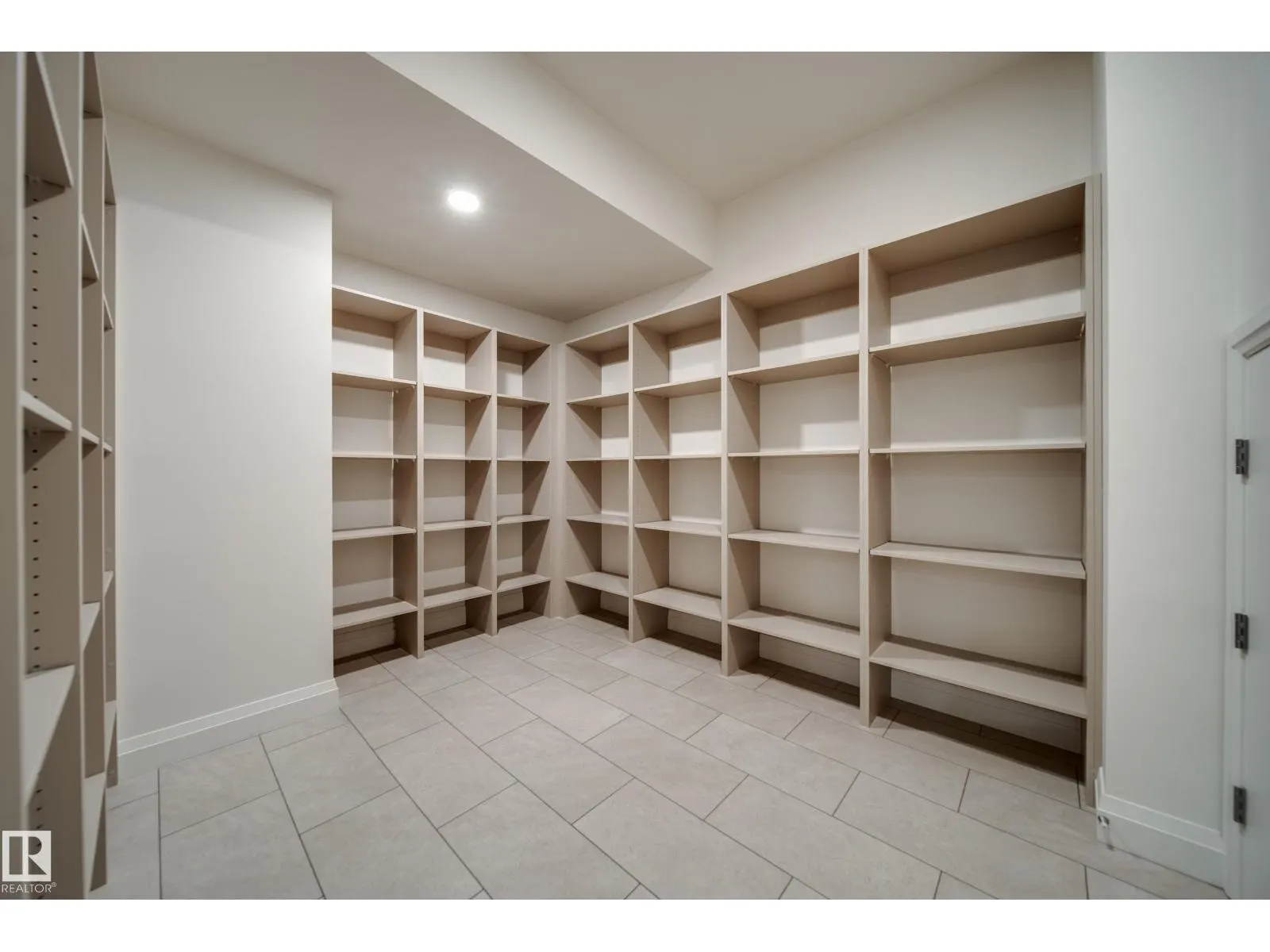 10223 130 ST NW