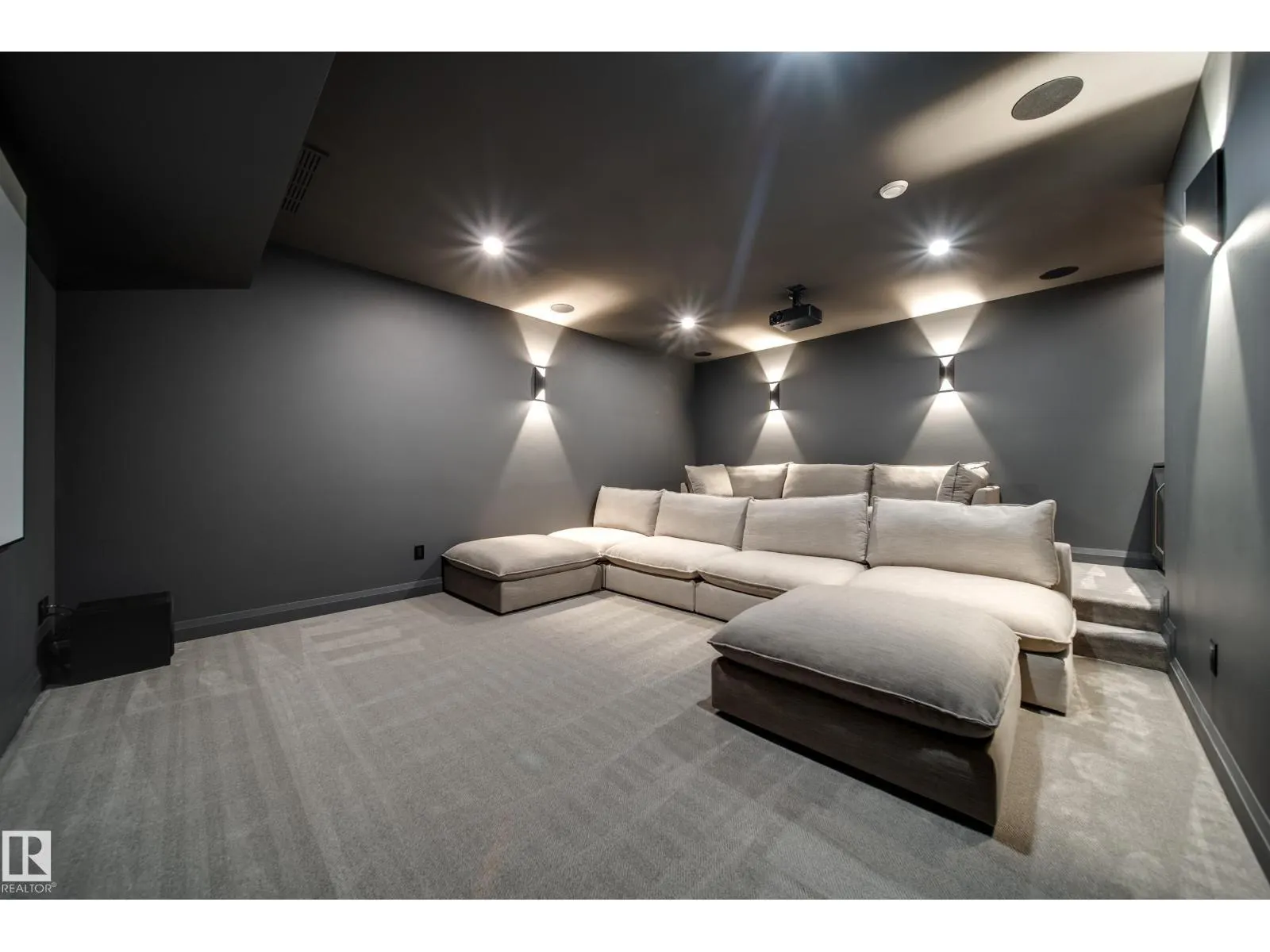 10223 130 ST NW