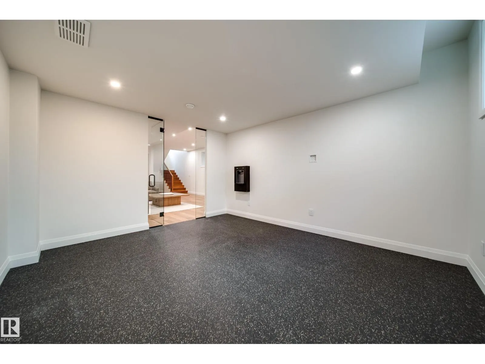 10223 130 ST NW
